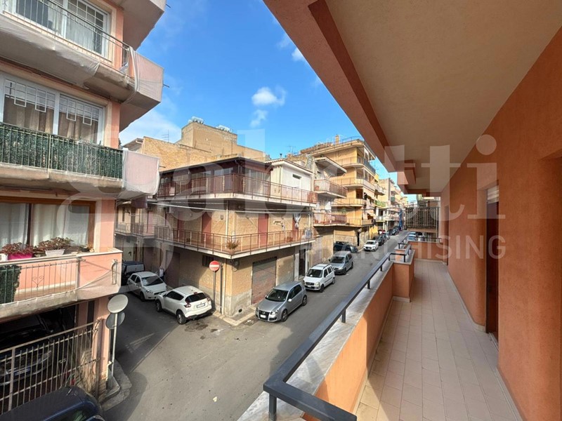 Quadrilocale in Affitto a Bagheria, 630&euro;, 153 m²