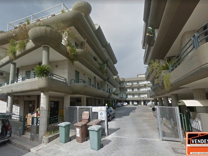 Quadrilocale in Vendita a Adelfia, 165'000&euro;, 100 m²