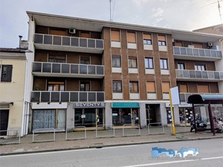 Appartamento in Vendita a Ivrea, 139'000&euro;, 120 m²