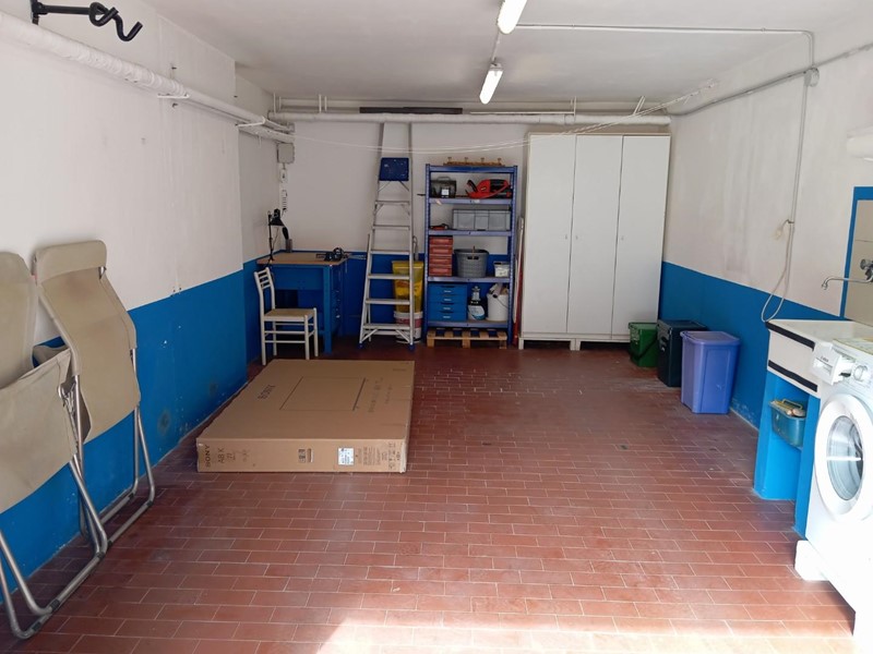 Quadrilocale in Vendita a Carrara, zona Avenza, 260'000&euro;, 130 m²