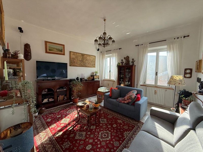 Quadrilocale in Vendita a Livorno, 145'000&euro;, 130 m², arredato
