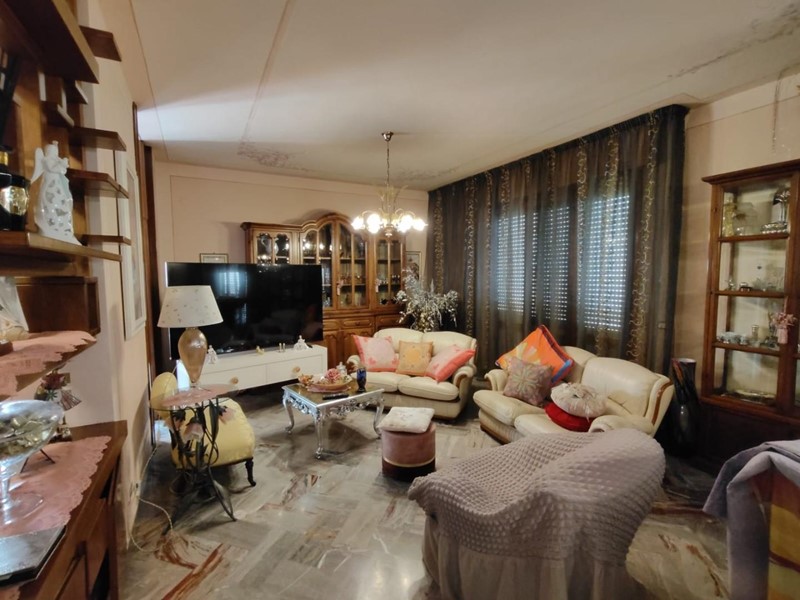 Appartamento in Vendita a Cascina, 259'000&euro;, 120 m², con Box