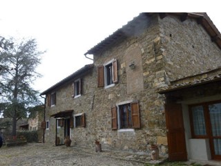 Appartamento in Vendita a Greve in Chianti, 375'000&euro;, 225 m²