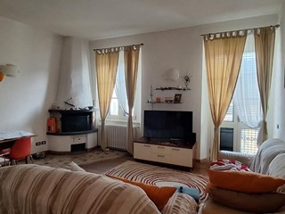 Appartamento in Vendita a Borgo a Mozzano, 240'000&euro;, 150 m², arredato