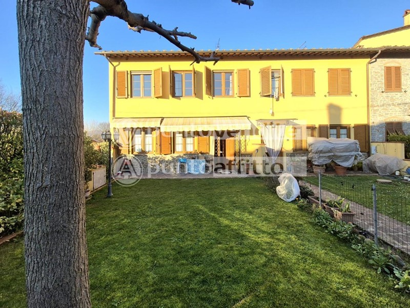 Appartamento in Vendita a Capannori, zona Lammari, 285'000&euro;, 110 m², arredato