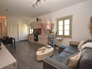 Trilocale in Vendita a Colle di Val D'Elsa, 155'000&euro;, 88 m², arredato