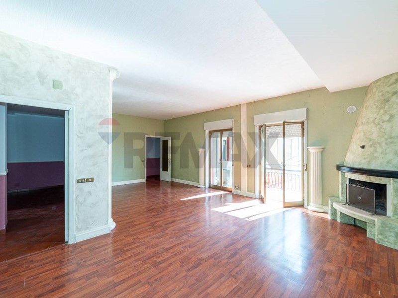 Trilocale in Vendita a Camporotondo Etneo, 110'000&euro;, 130 m²