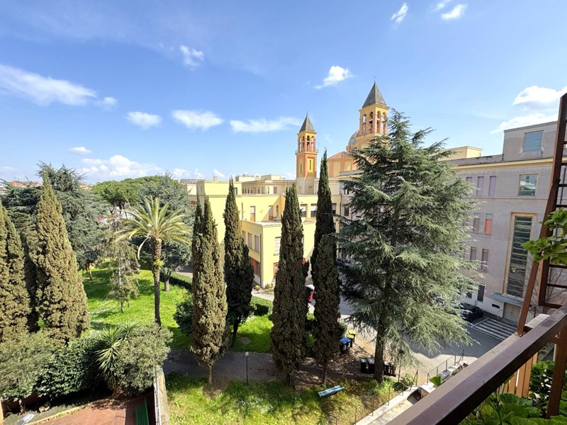 Bilocale in Vendita a Roma, 349'000&euro;, 76 m²