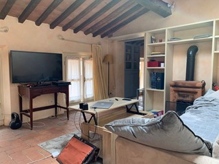 Trilocale in Vendita a Pietrasanta, 270'000&euro;, 65 m²