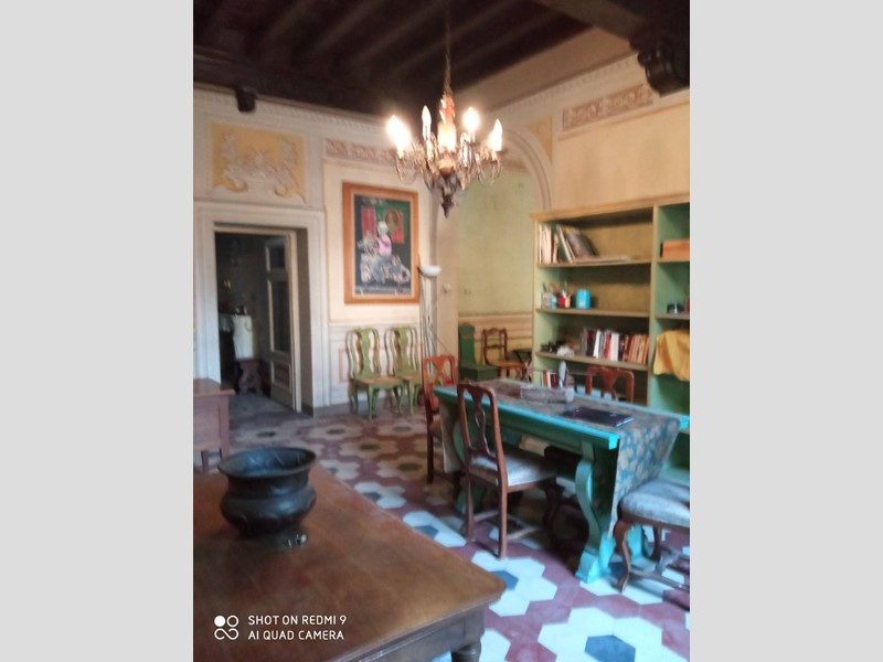 Appartamento in Vendita a Lucca, 1'200'000&euro;, 500 m²