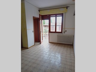 Appartamento in Vendita a Capannori, 130'000&euro;, 100 m²