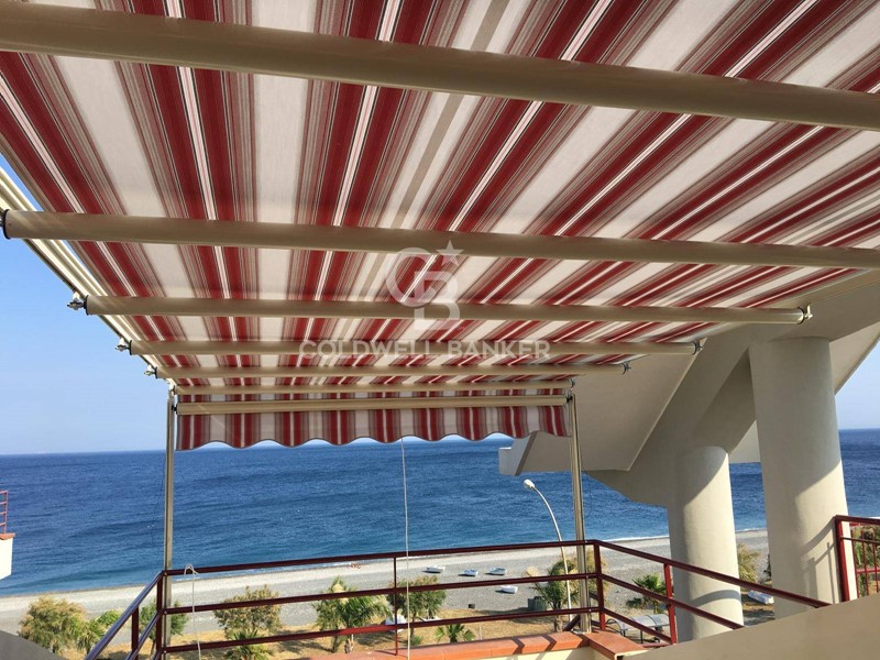 Trilocale in Vendita a Roccalumera, 130'000&euro;, 58 m²