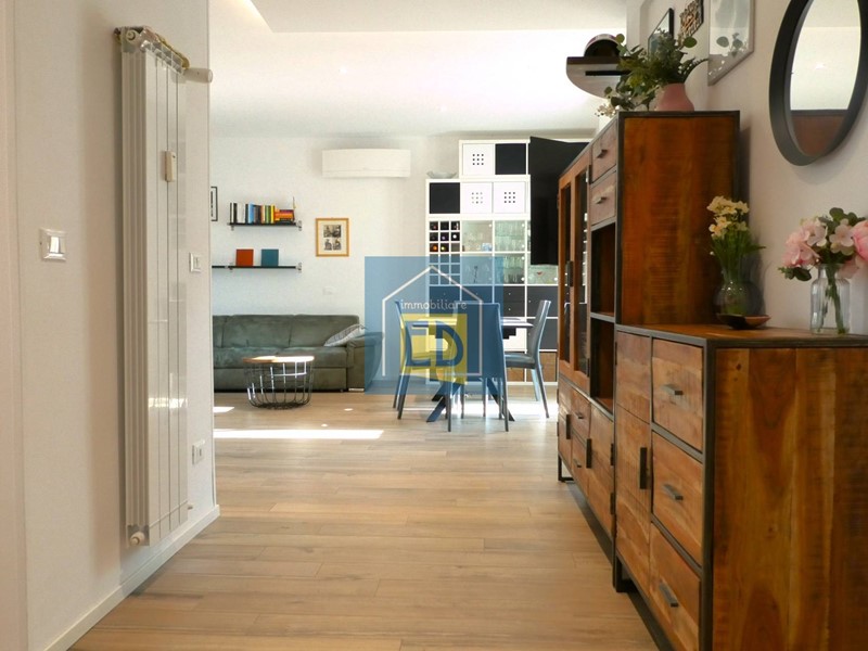 Appartamento in Vendita a Savona, 215'000&euro;, 107 m²