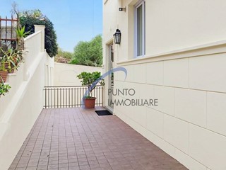 Appartamento in Affitto a Chiavari, 800&euro;, 120 m²