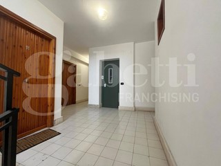 Trilocale in Vendita a Scalea, 59'000&euro;, 55 m², arredato, con Box