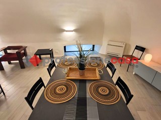 Appartamento in Vendita a Catania, 260'000&euro;, 220 m²