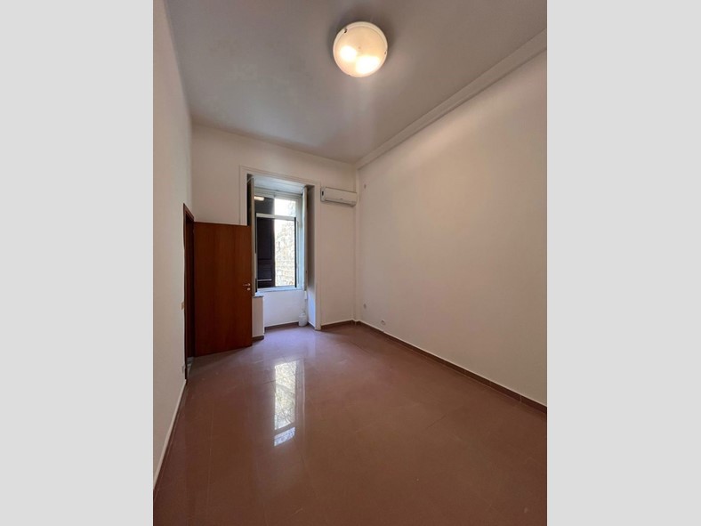 Bilocale in Affitto a Napoli, 800&euro;, 50 m²