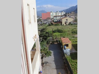 Quadrilocale in Vendita a Palermo, 110'000&euro;, 126 m²