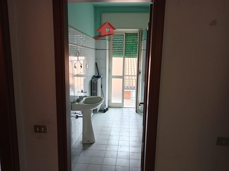 Trilocale in Vendita a Bonate Sotto, 110'000&euro;, 134 m², con Box