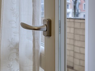 Appartamento in Vendita a Torino, 320'000&euro;, 140 m²