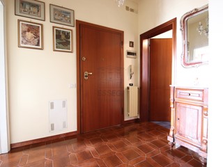 Appartamento in Vendita a Capannori, 185'000&euro;, 110 m², con Box
