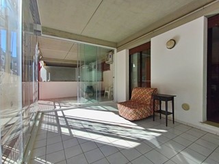 Bilocale in Vendita a Sestri Levante, 225'000&euro;, 43 m², con Box