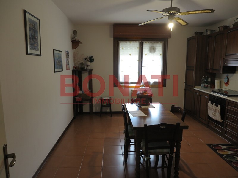 Quadrilocale in Vendita a Santo Stefano di Magra, zona Santo Stefano di Magra, 160'000&euro;, 95 m²