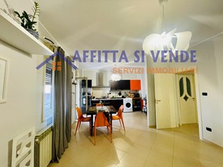 Appartamento in Vendita a Siracusa, 135'000&euro;, 120 m², con Box