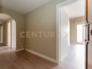 Trilocale in Vendita a Aci Castello, 139'000&euro;, 78 m²