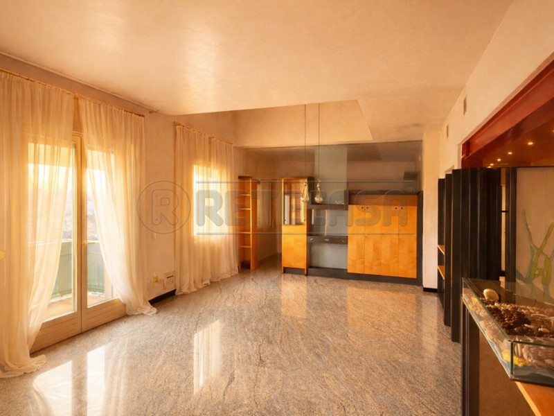 Appartamento in Affitto a Arzignano, 700&euro;, 210 m², con Box