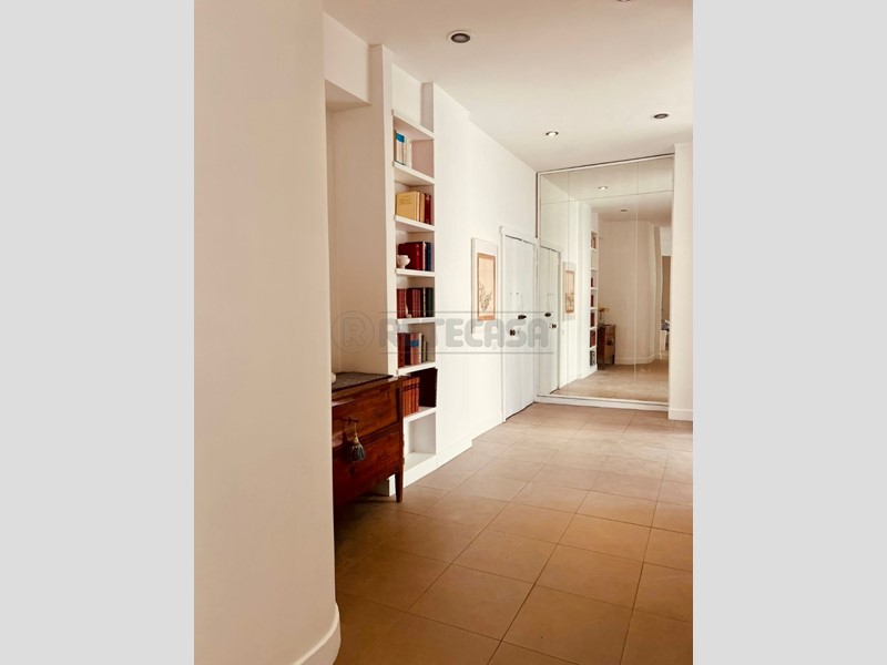 Quadrilocale in Affitto a Salerno, zona PASTENA, 2'100&euro;, 145 m², arredato