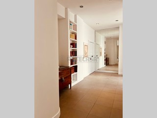 Quadrilocale in Affitto a Salerno, zona PASTENA, 2'100&euro;, 145 m², arredato