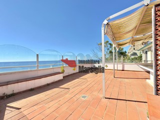 Appartamento in Vendita a Sanremo, 1'200'000&euro;, 132 m²