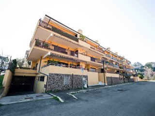 Bilocale in Vendita a Grottaferrata, 135'000&euro;, 55 m²
