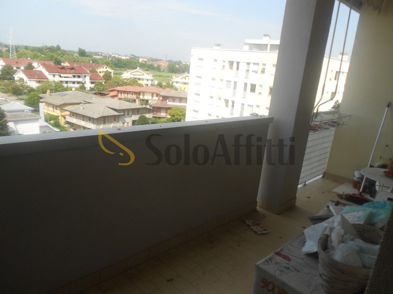 Appartamento in Affitto a Padova, zona S.Lazzaro, 1'000&euro;, 110 m², arredato, con Box