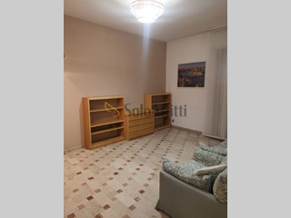 Bilocale in Affitto a Caronno Pertusella, 750&euro;, 70 m², arredato