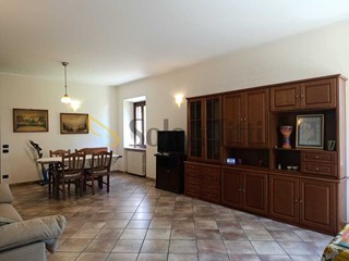Appartamento in Affitto a Macerata, 600&euro;, 130 m², arredato