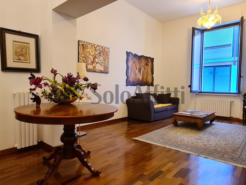 Trilocale in Affitto a Pescara, zona Via Nicola Fabrizi, 800&euro;, 112 m², arredato