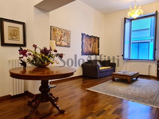 Trilocale in Affitto a Pescara, zona Via Nicola Fabrizi, 800&euro;, 112 m², arredato