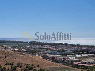 Trilocale in Affitto a Catanzaro, zona Lido Casciolino, 550&euro;, 80 m², arredato