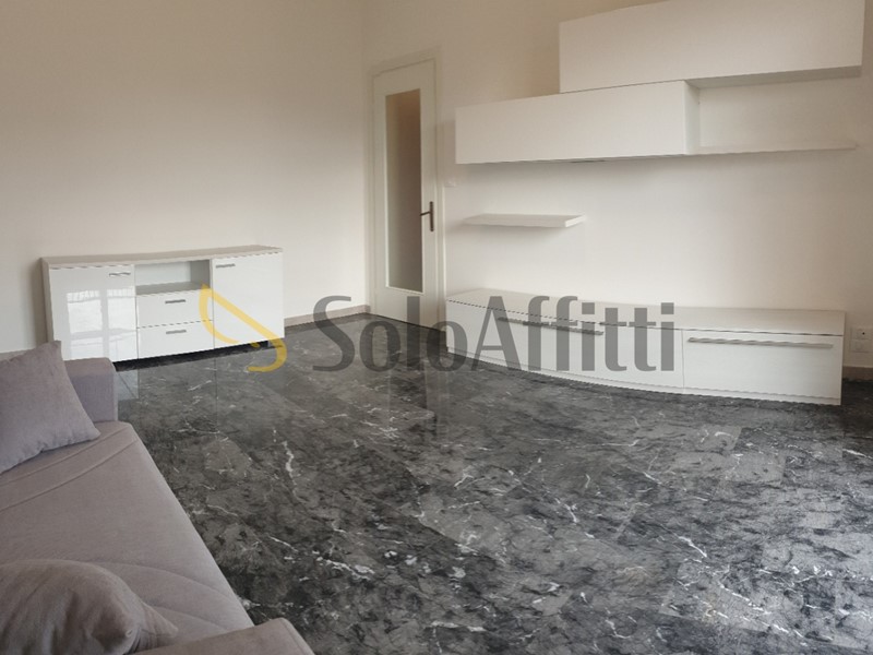 Trilocale in Affitto a Legnago, zona Ospedale, 670&euro;, 67 m², arredato, con Box