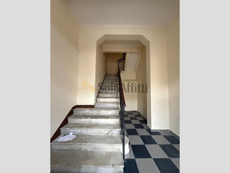 Trilocale in Affitto a Reggio Calabria, zona Centro, 650&euro;, 82 m²