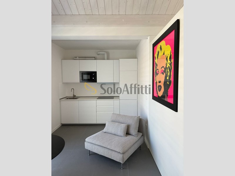 Monolocale in Affitto a Rimini, zona Viserba, 1'000&euro;, 50 m², arredato
