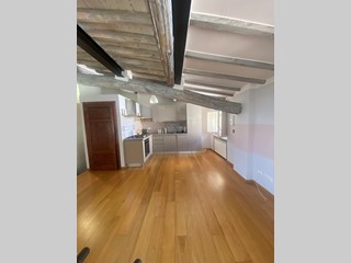 Trilocale in Affitto a Lucca, zona Centro Storico, 1'200&euro;, 70 m²