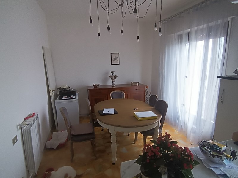 Appartamento in Vendita a Carrara, 180'000&euro;, 100 m²