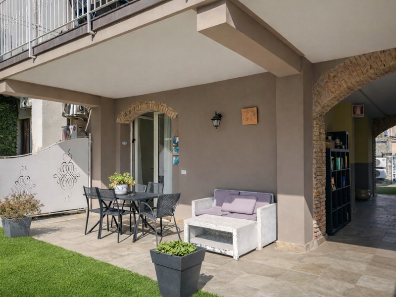 Trilocale in Vendita a Soiano Del Lago, 295'000&euro;, 105 m², con Box