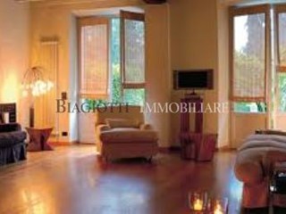 Appartamento in Vendita a Livorno, zona calzabigi, 298'000&euro;, 140 m², con Box