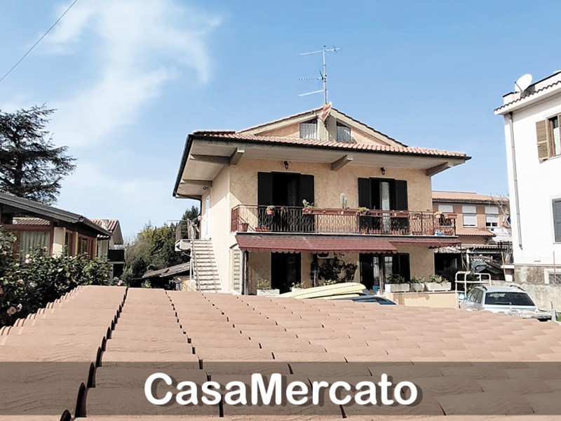Appartamento in Vendita a Rocca Priora, zona Buero, 209'000&euro;, 143 m²