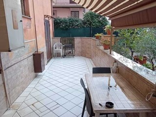 Bilocale in Vendita a Roma, zona Torre Gaia, 120'000&euro;, 43 m²