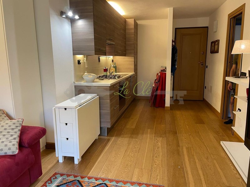 Bilocale in Affitto a Prè Saint Didier, zona Verrand, 1'500&euro;, 45 m², arredato